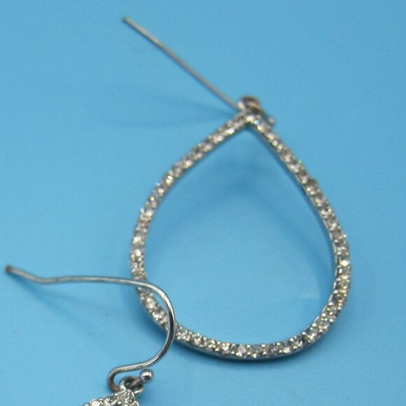📦 Rhinestone tear drop earrings Pre-owned - Picture 4 of 4